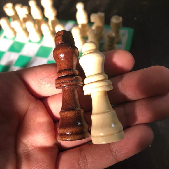 Scrapbook Chess Set - Green Mint - Picture 9 of 11